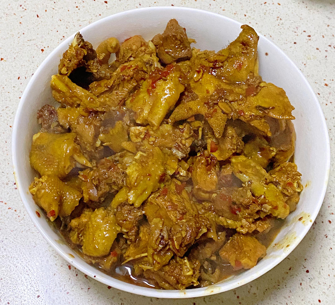 姜汁热窝鸡