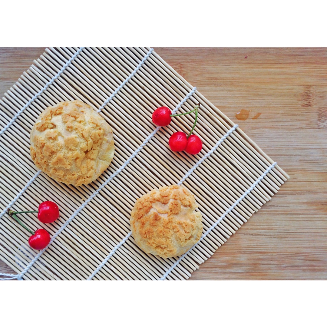 酥皮奶油泡芙--#皮黑森林#