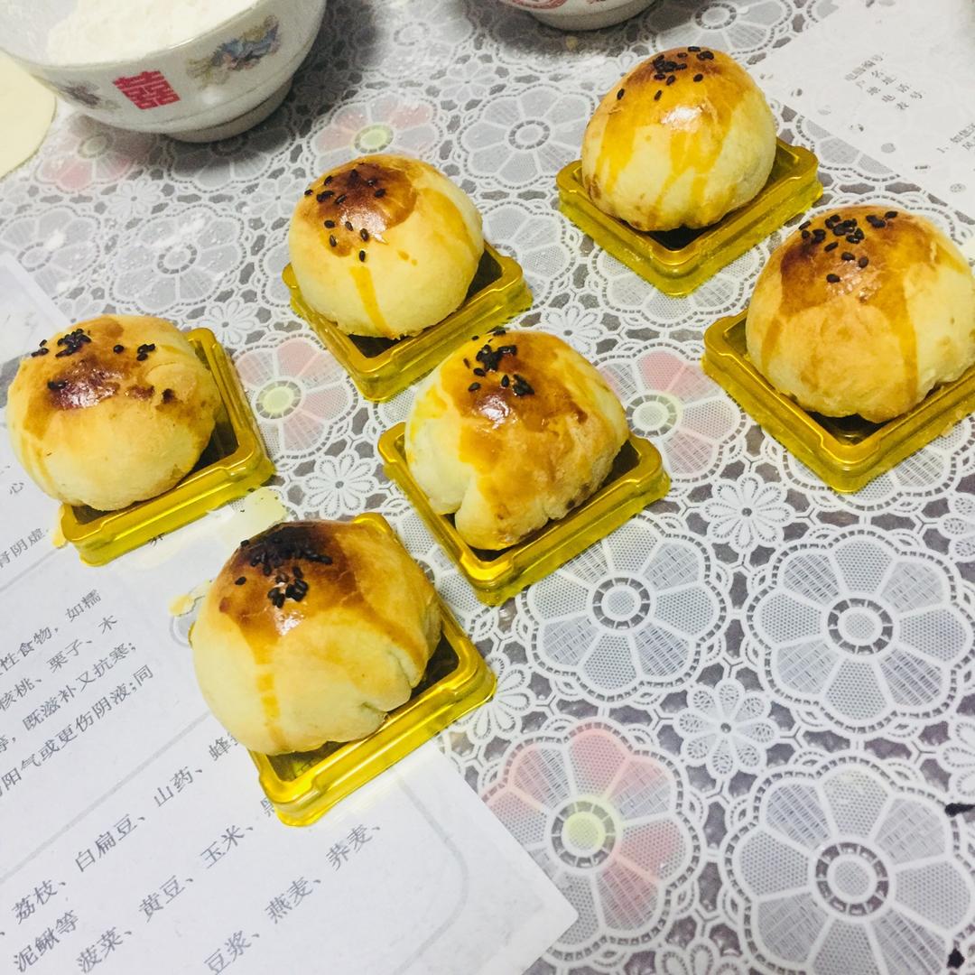 蛋黄酥