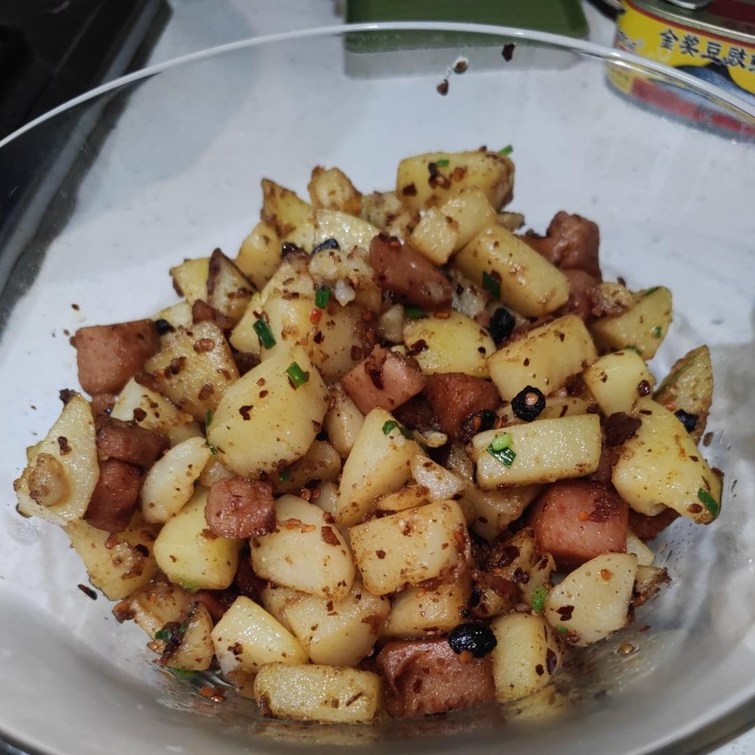 孜然土豆午餐肉