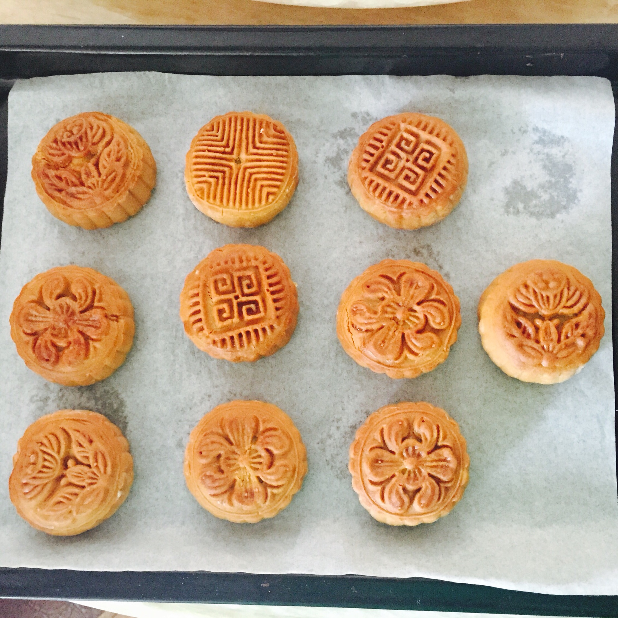 广式月饼—蛋黄莲蓉月饼