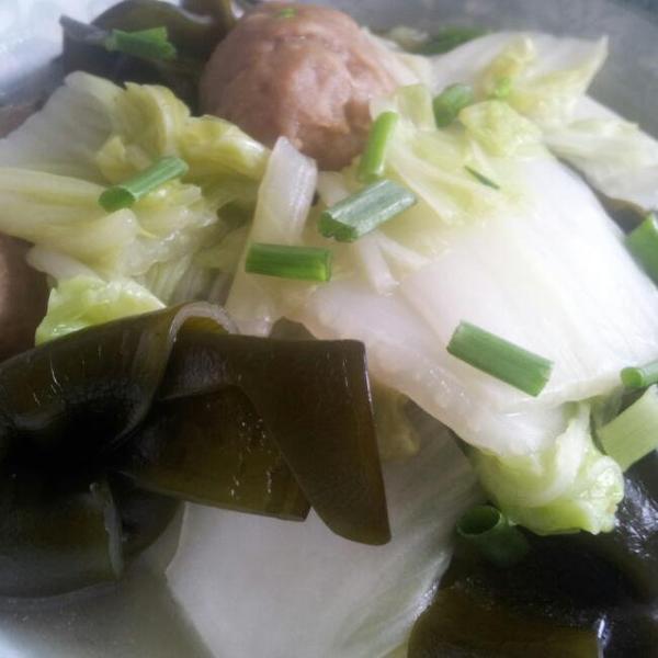 白菜豆腐贡丸汤
