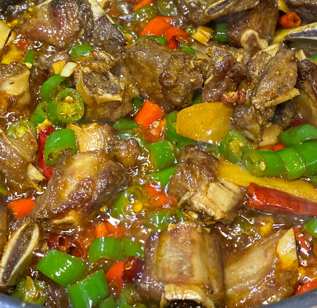 【自贡小煎排骨】大冬天就得这样吃排骨，刺激过瘾！