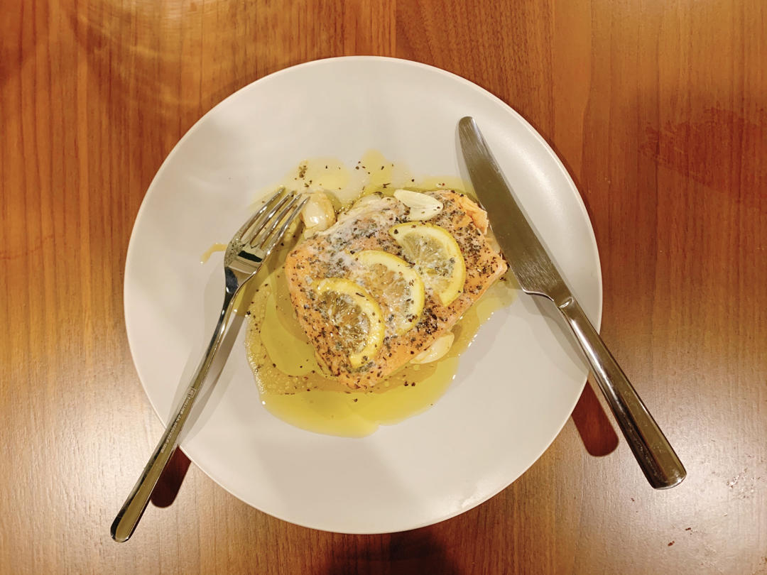 黄油烤三文鱼（超级简单）健康新吃法