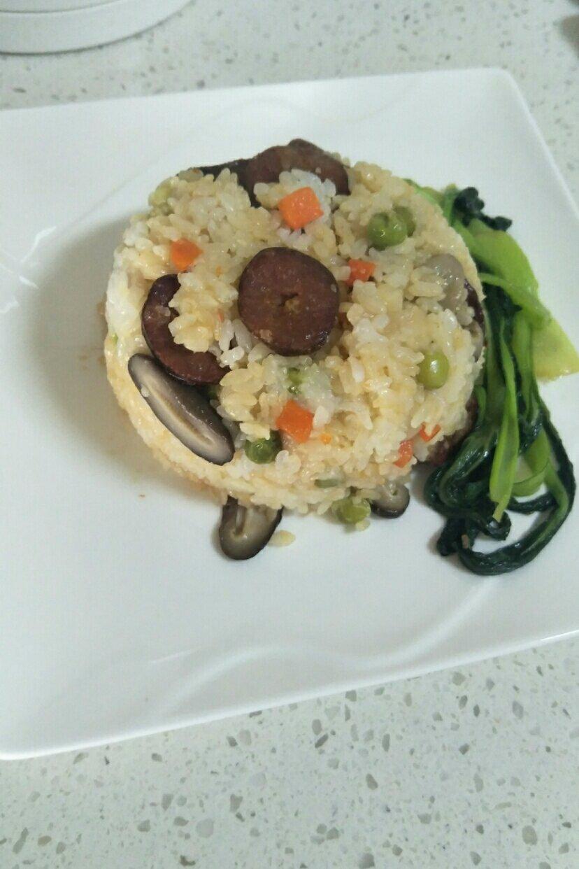 腊味煲仔饭（电饭煲版）