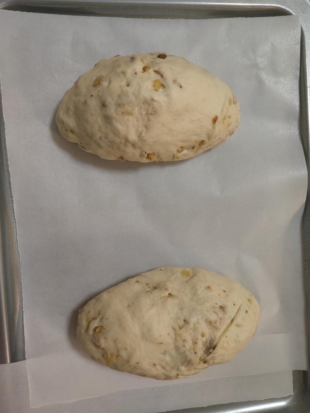 全麦坚果包软欧包