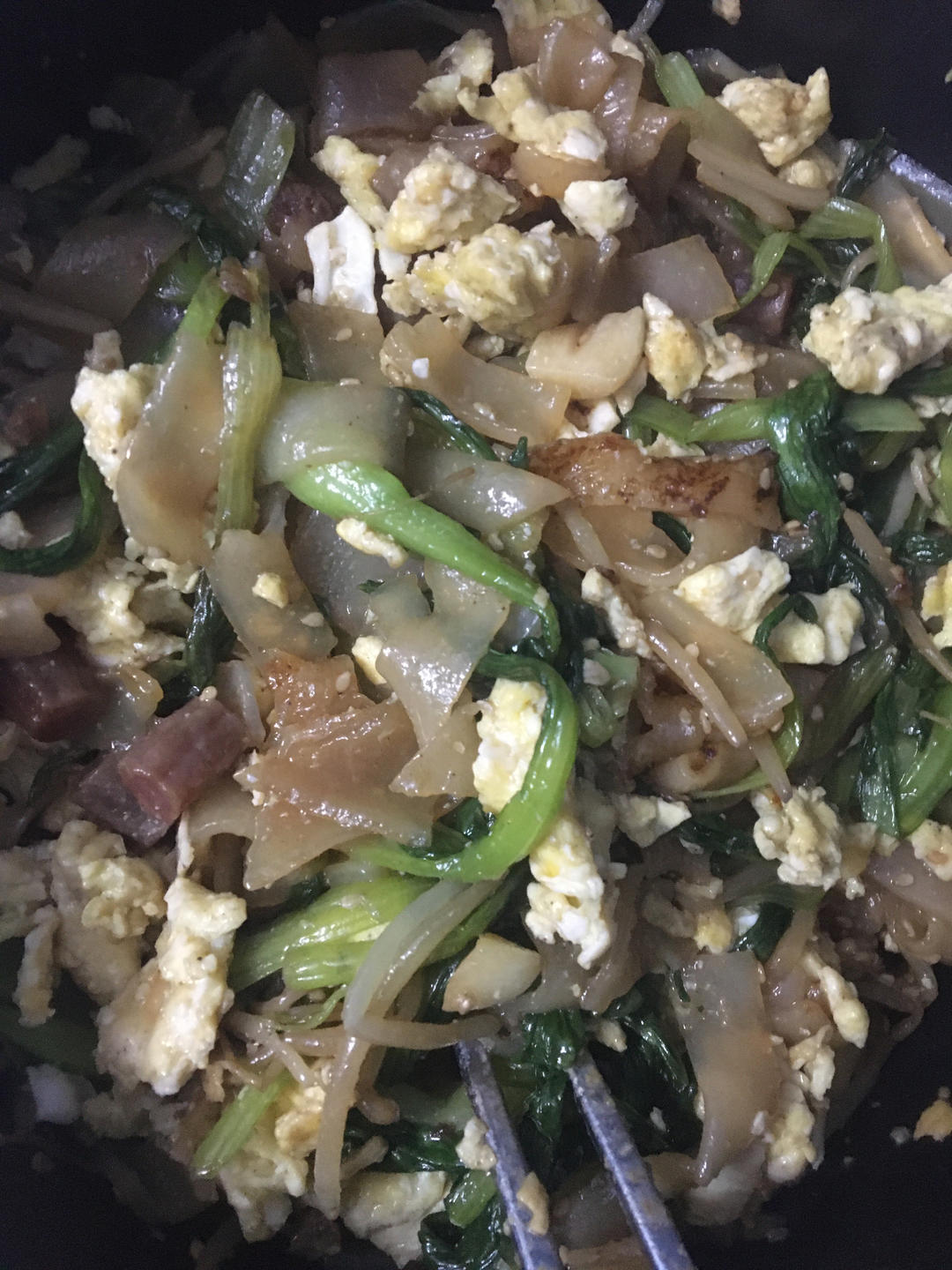 路边摊的炒河粉