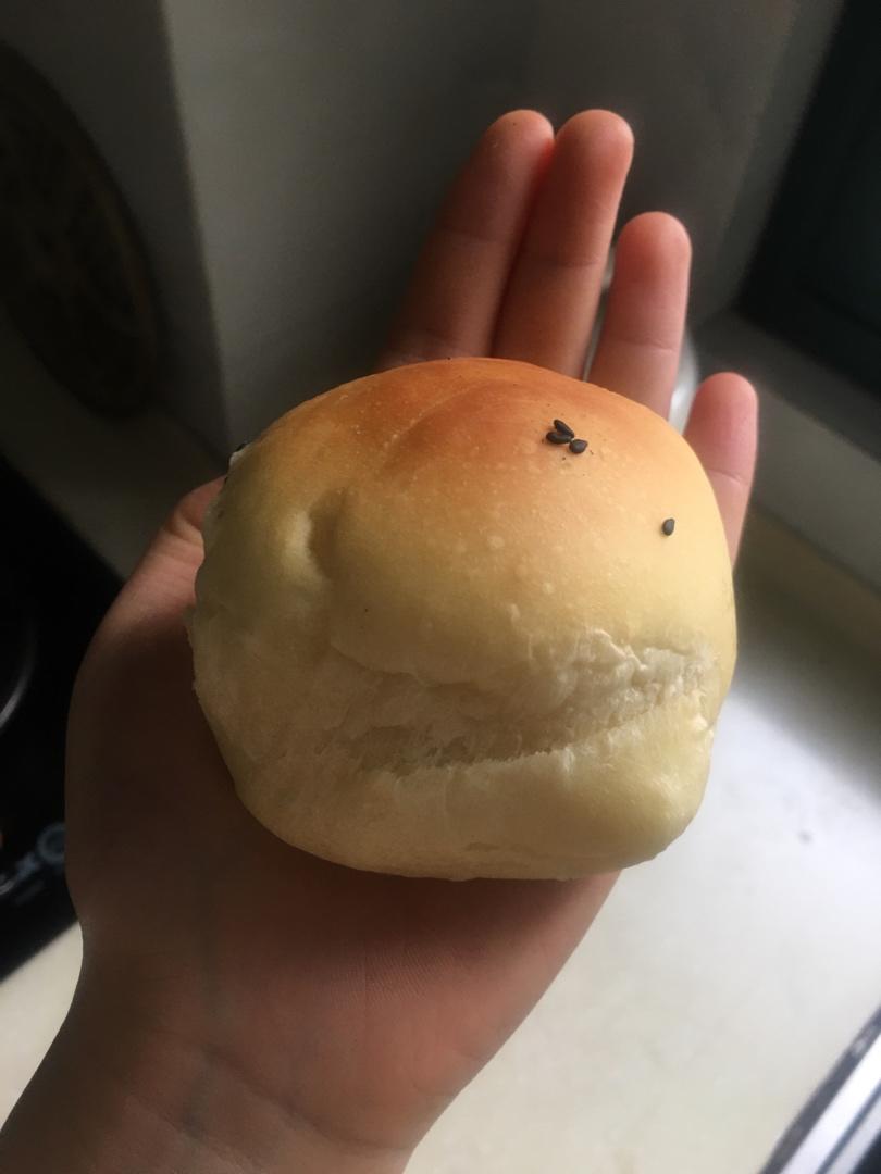 汉堡胚餐包（超百搭手揉面团-详细步骤视频）