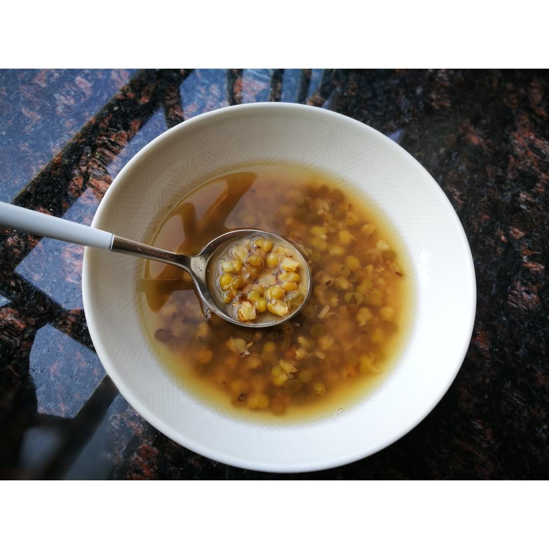 小玉波波做的超快速煮绿豆汤