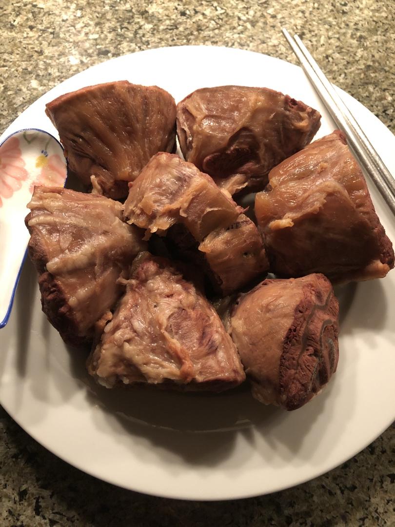 卤牛肉