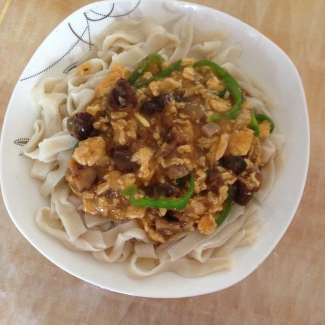 香菇肉丝打卤面的做法