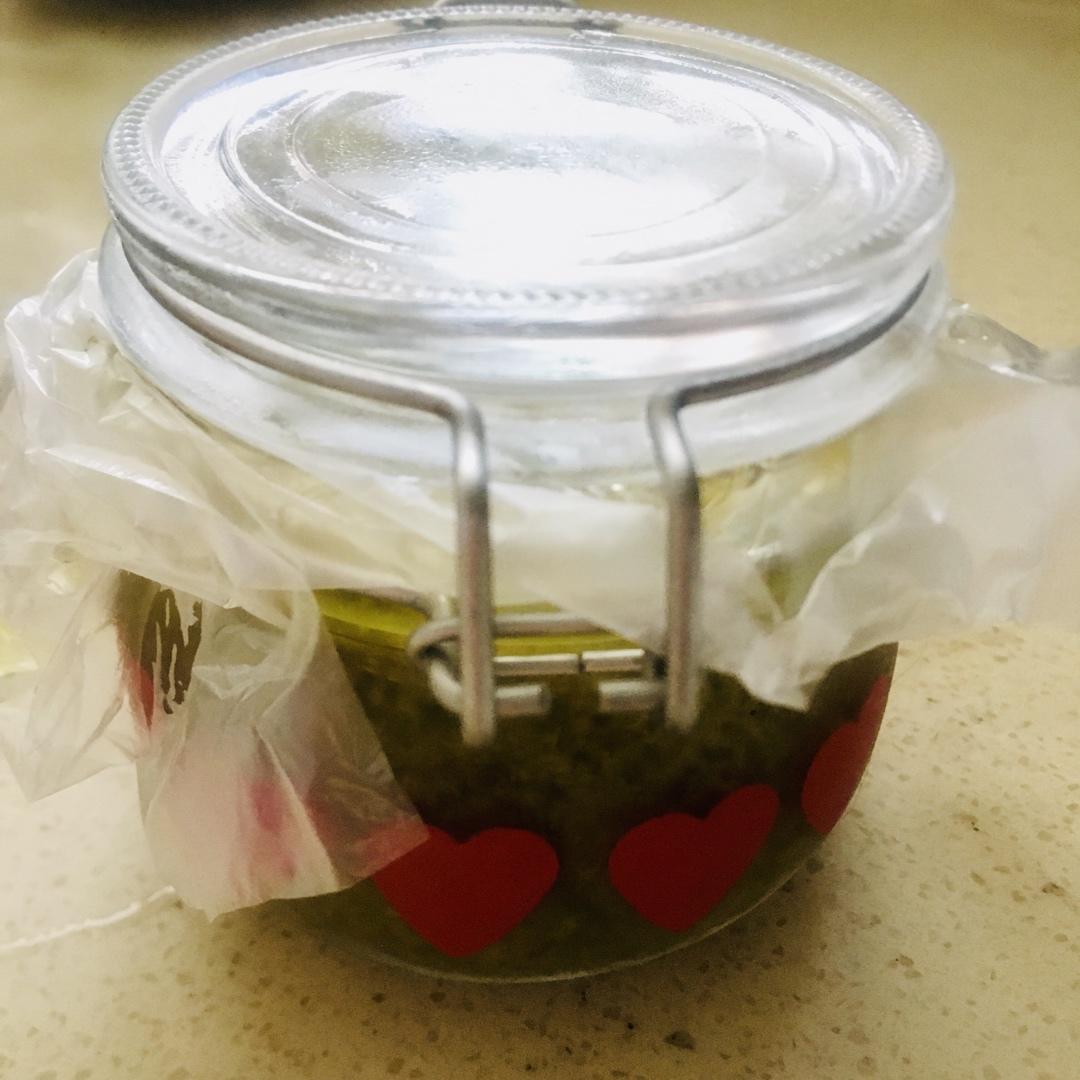健康有营养的香椿拌豆腐。