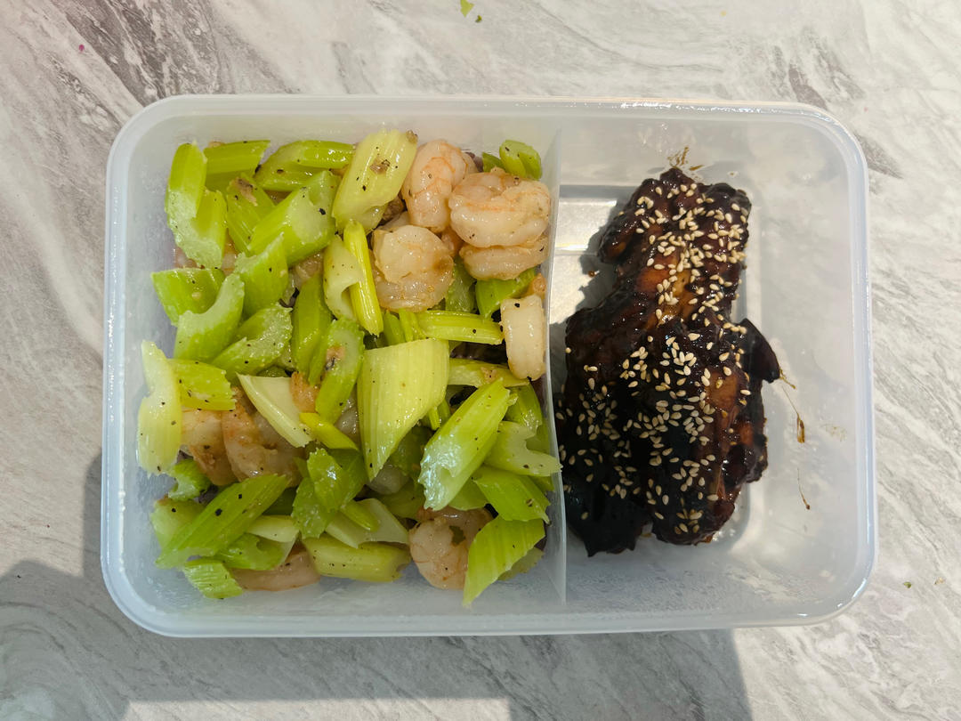 厨师长教你：“可乐鸡翅”的家常做法，味道鲜嫩可口，先收藏起来