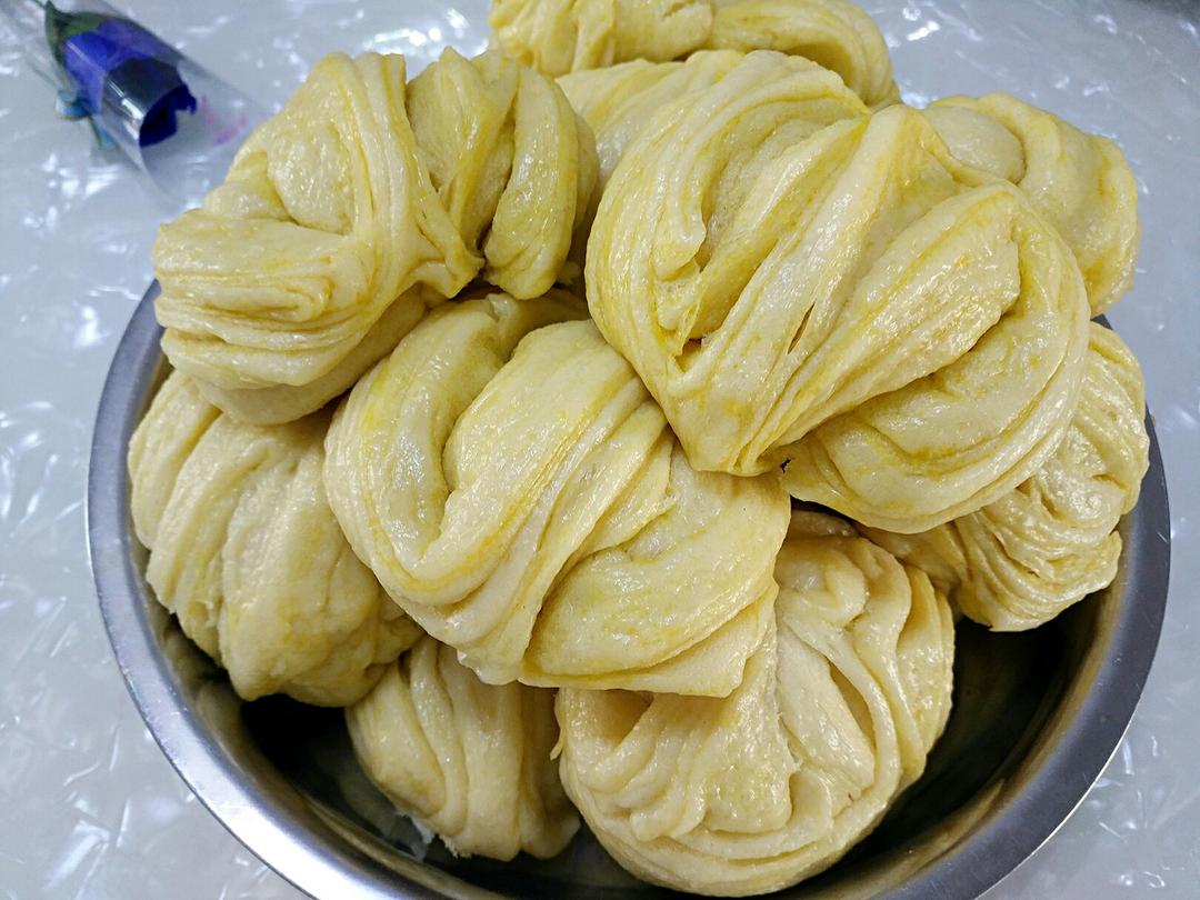 小花卷（详细步骤图）