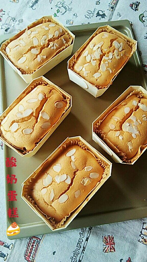 万用方子‼️口感滋润的酸奶&肉松沙拉夹心小蛋糕🍰