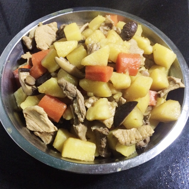 肉じゃが（日式土豆炖肉）