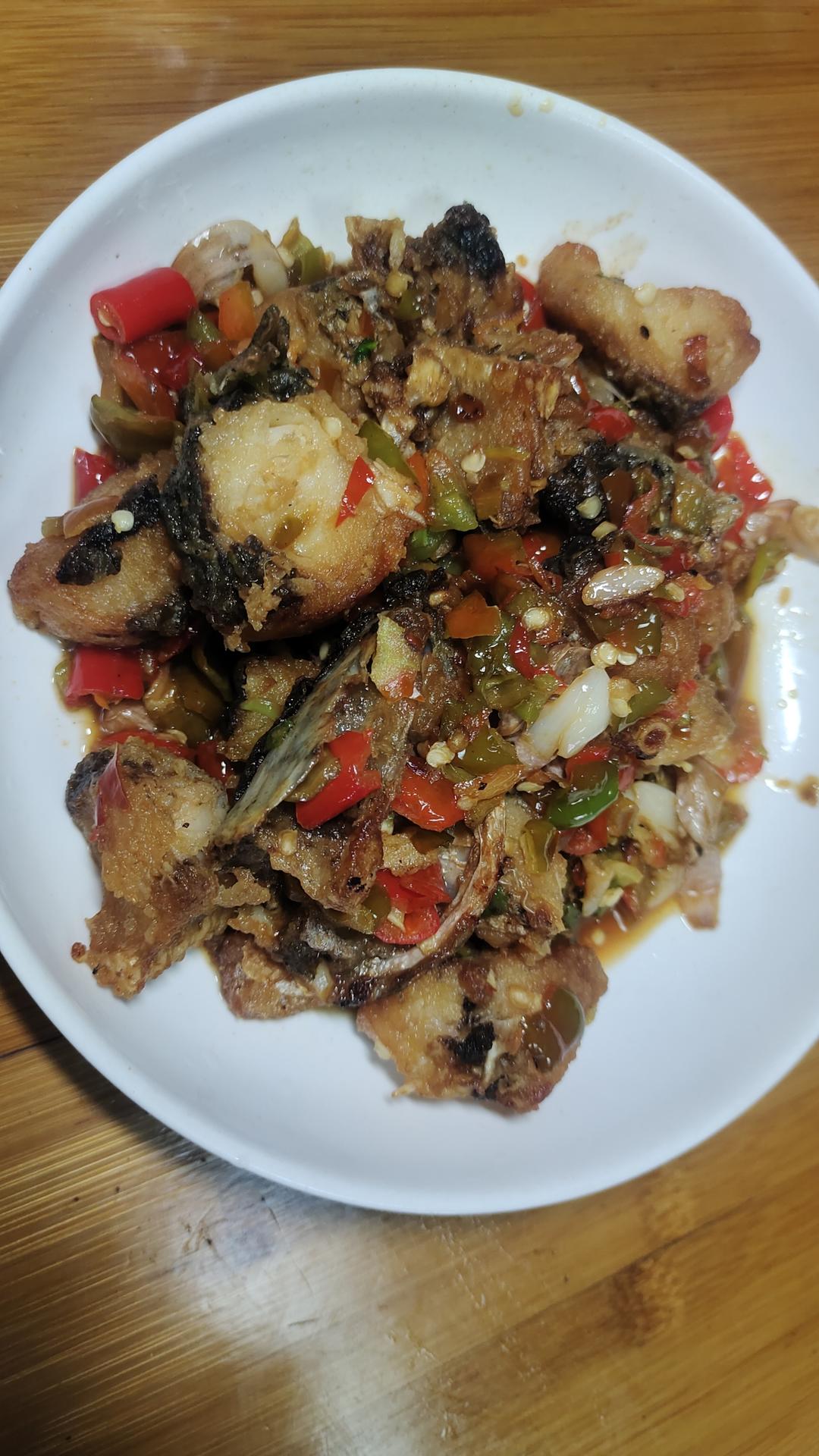 香喷喷的煎鱼块，简单易做，好吃到停不下来