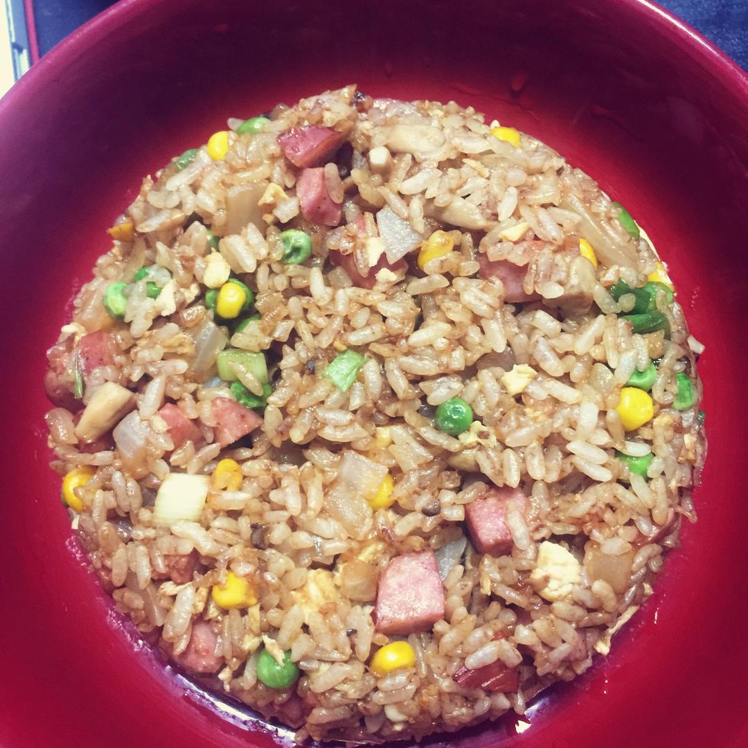 酱油炒饭(超级简单)