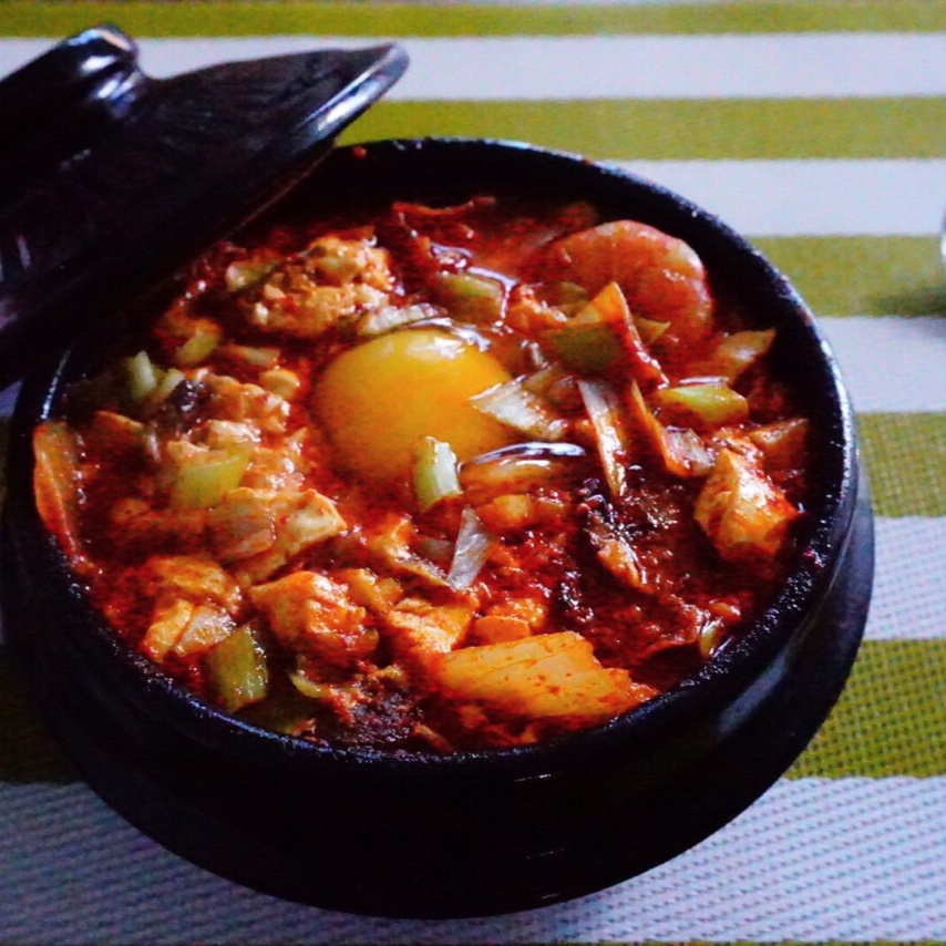 韩式辣泡菜豆腐汤