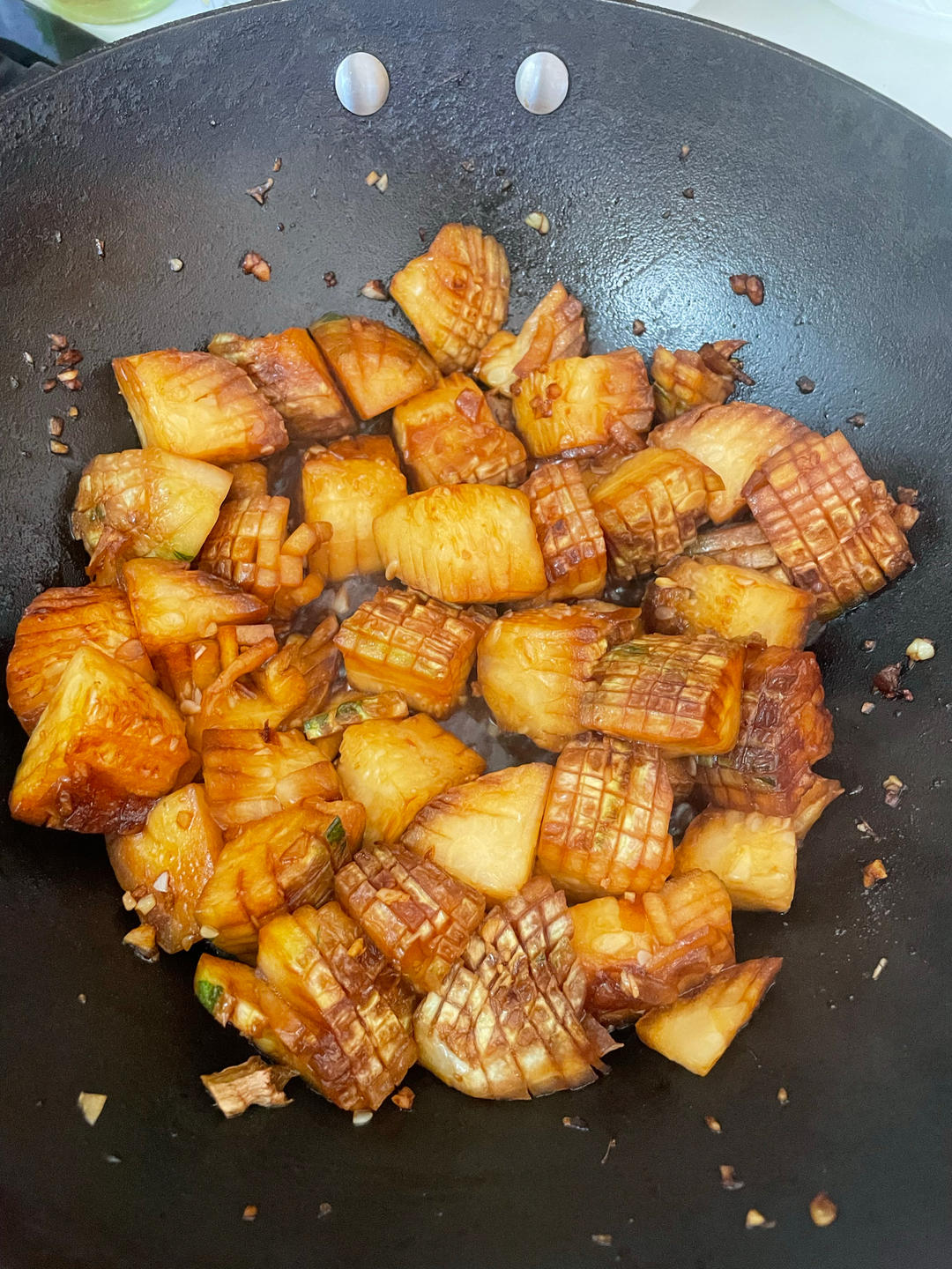 红烧冬瓜最完美做法，不加一滴水，瞬间秒杀红烧肉