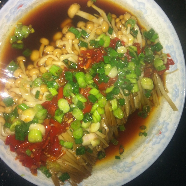 剁椒金针菇