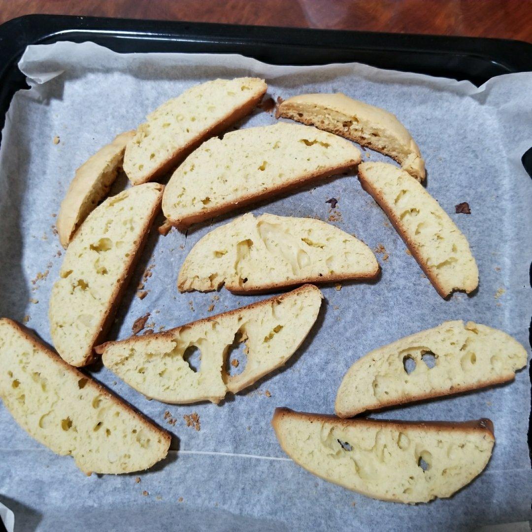 脆脆的蛋糕片，休闲可口又低脂！
