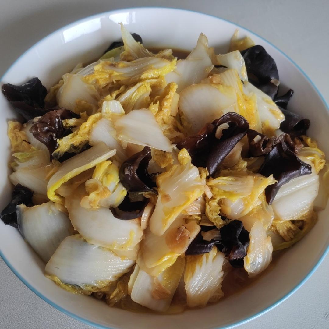 白菜片炒木耳