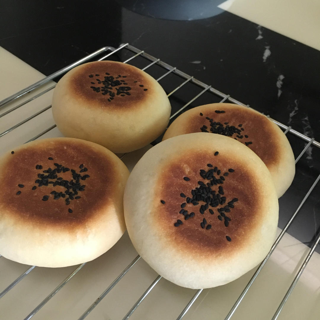 白胖胖软乎乎的日式红豆面包