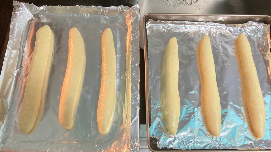 鲜奶油毛毛虫面包