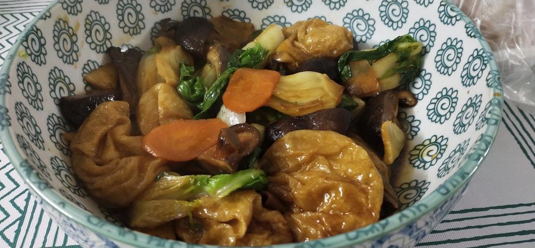 青菜香菇面筋煲🍲