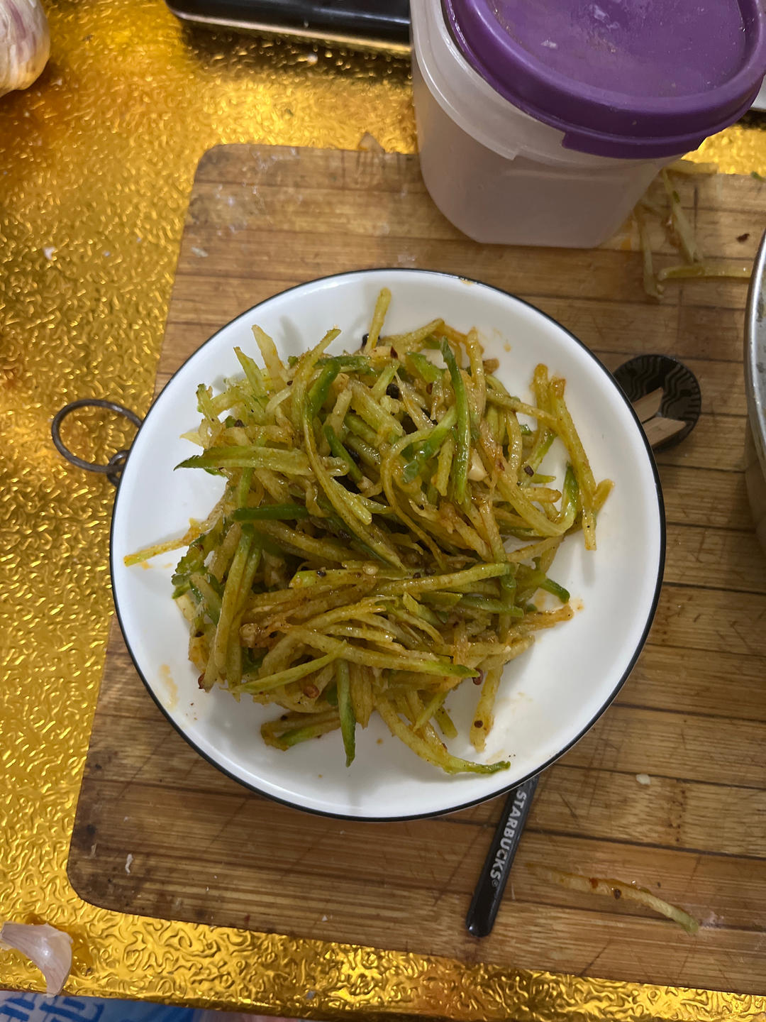 凉拌白萝卜丝