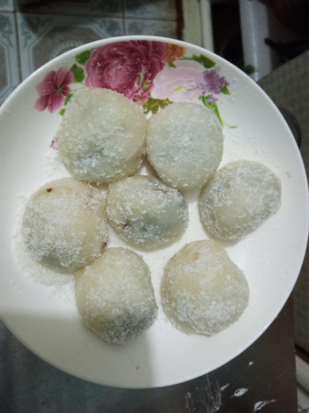 [快手甜品][快手早餐]一方多用的红豆馅汤圆/红豆饼/麻球/红豆糯米糍