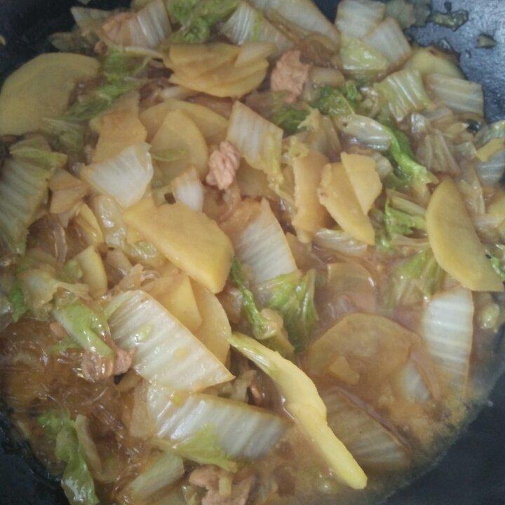 白菜炖土豆