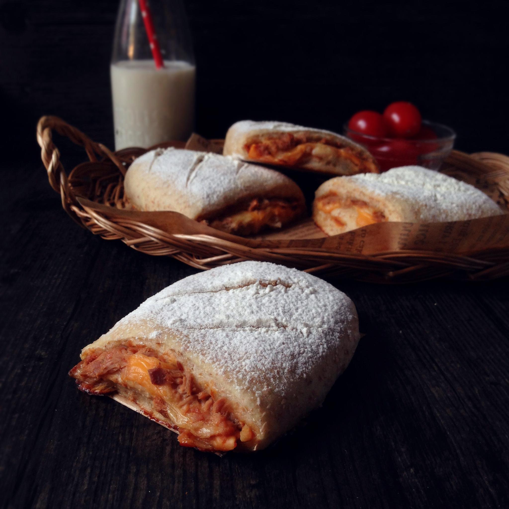 金枪鱼口袋披萨