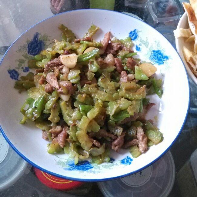 苦瓜肉丝
