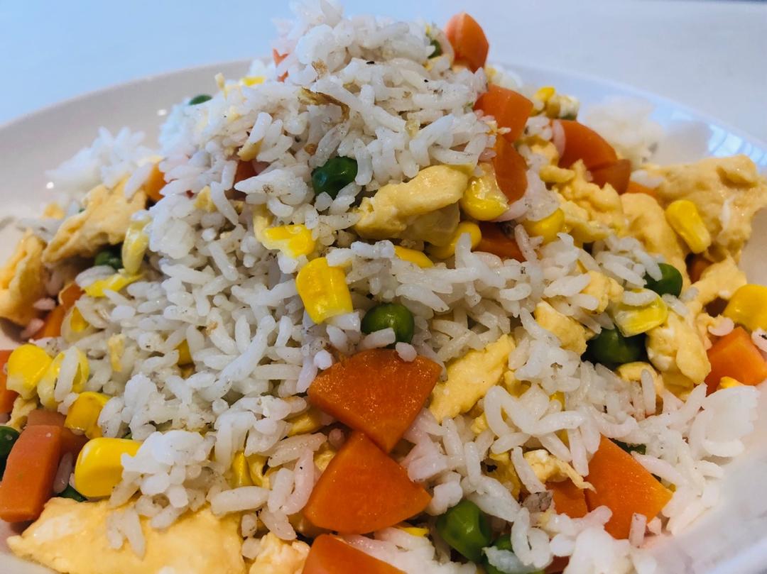 家常蛋炒饭
