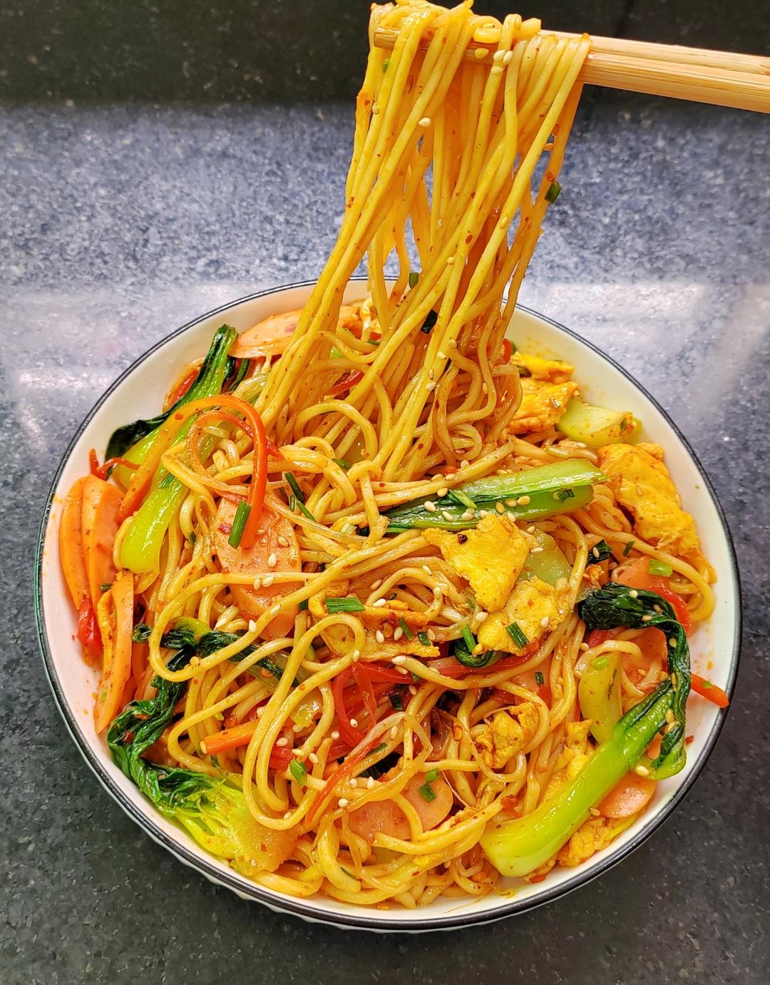 🍜最简单最好吃的家常炒面
