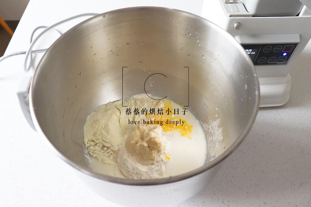 纯奶手撕吐司的做法 步骤1