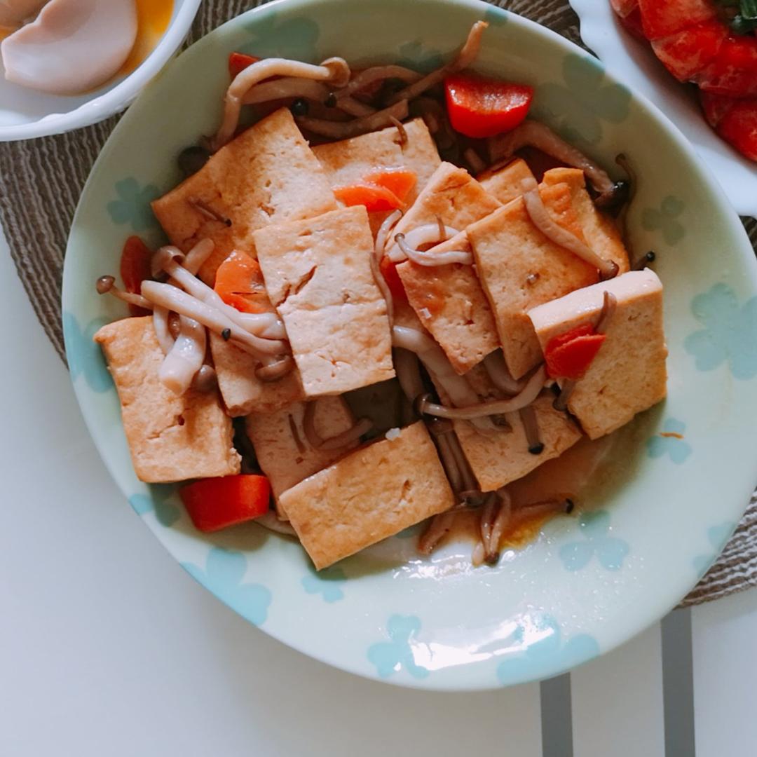 茶树菇烧豆腐