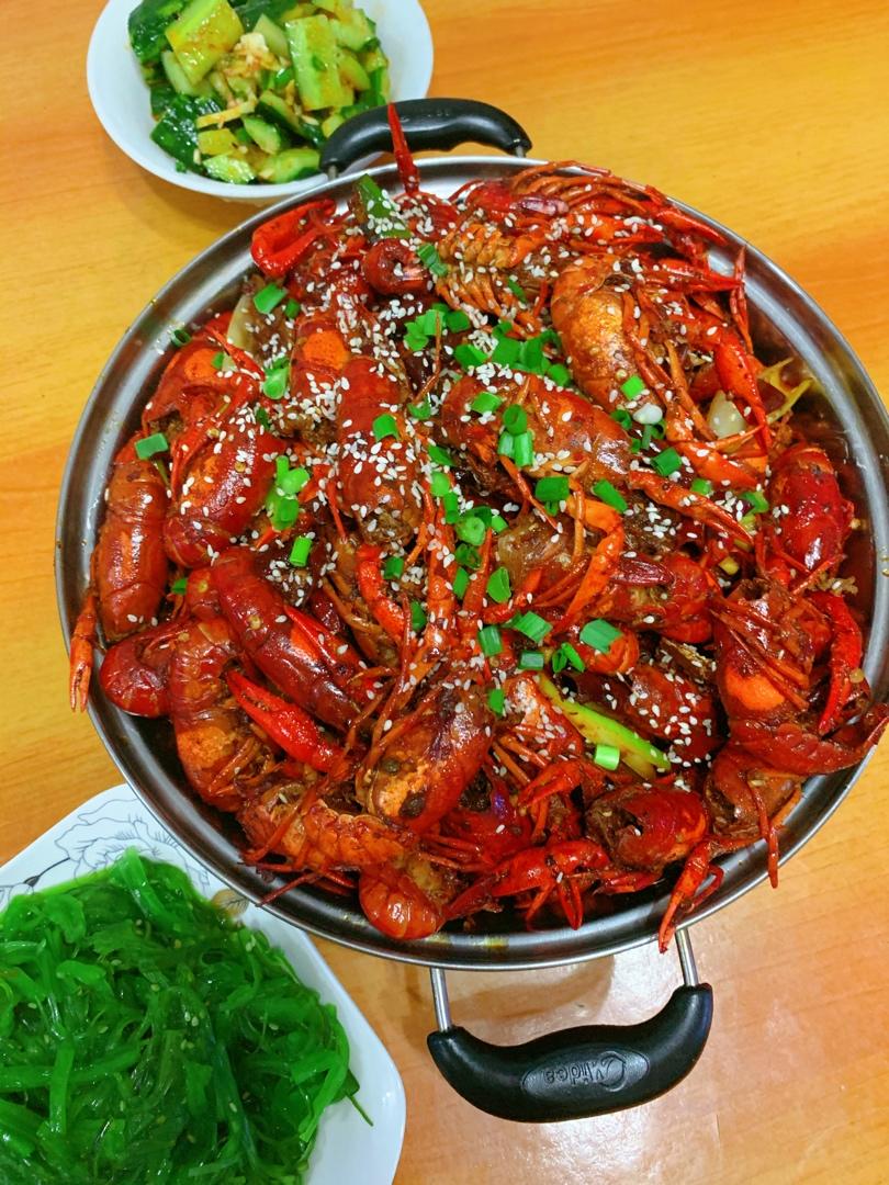 香辣小龙虾-超详细处理干净步骤！