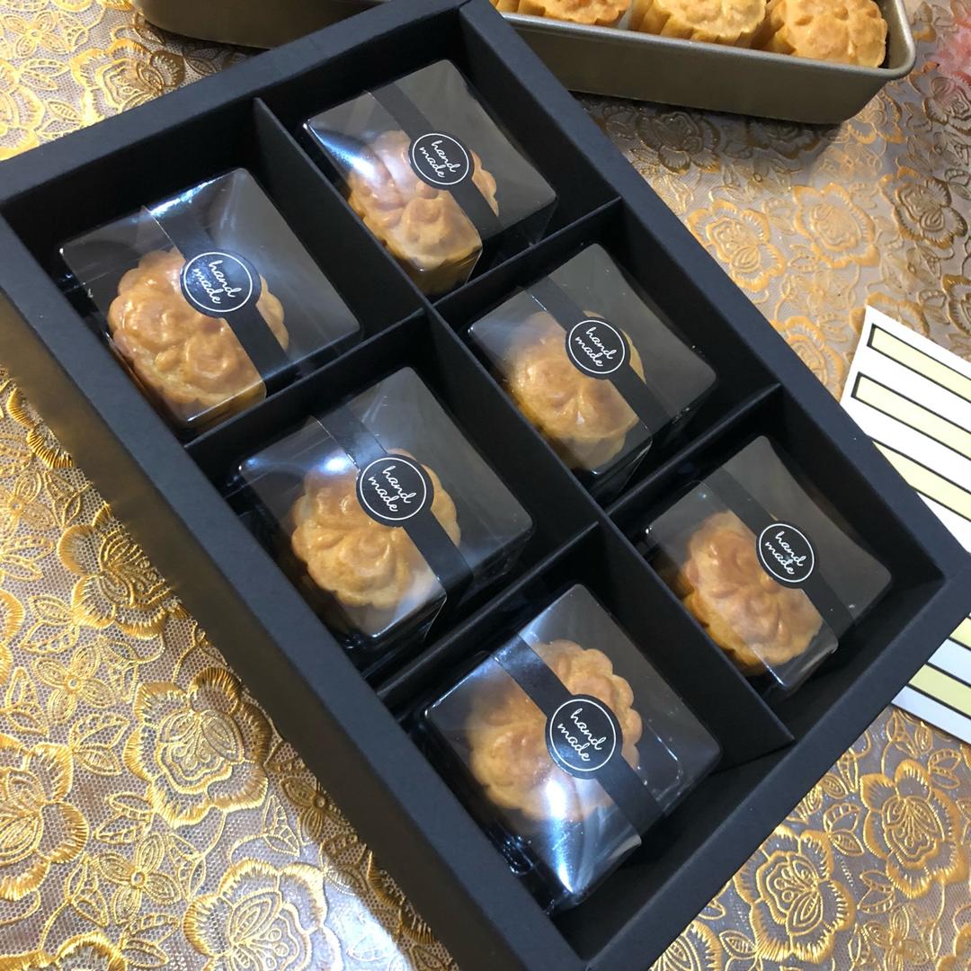 金沙奶黄月饼