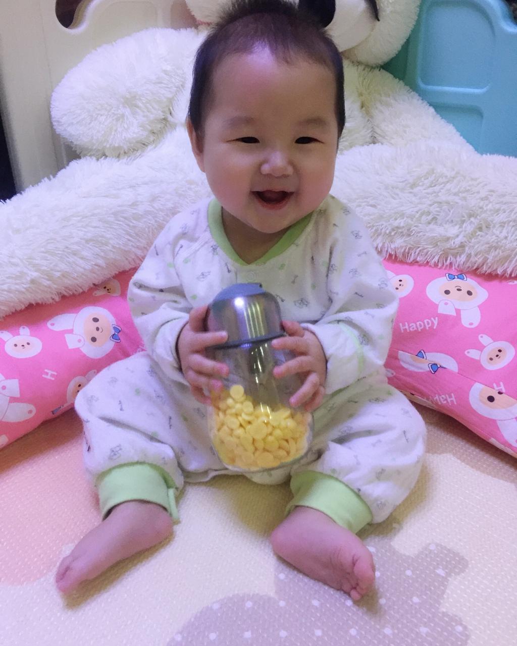 入口即化的无添加蛋黄溶豆