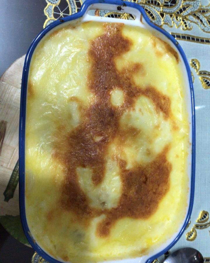 海鲜焗饭 Seafood Fried Rice with Cheesy Topping