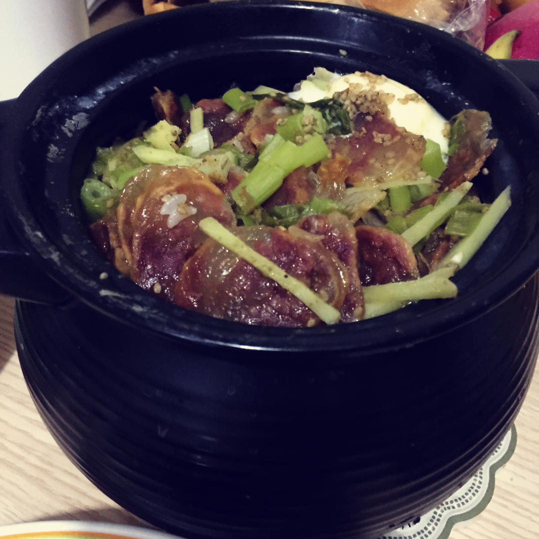 香肠煲仔饭