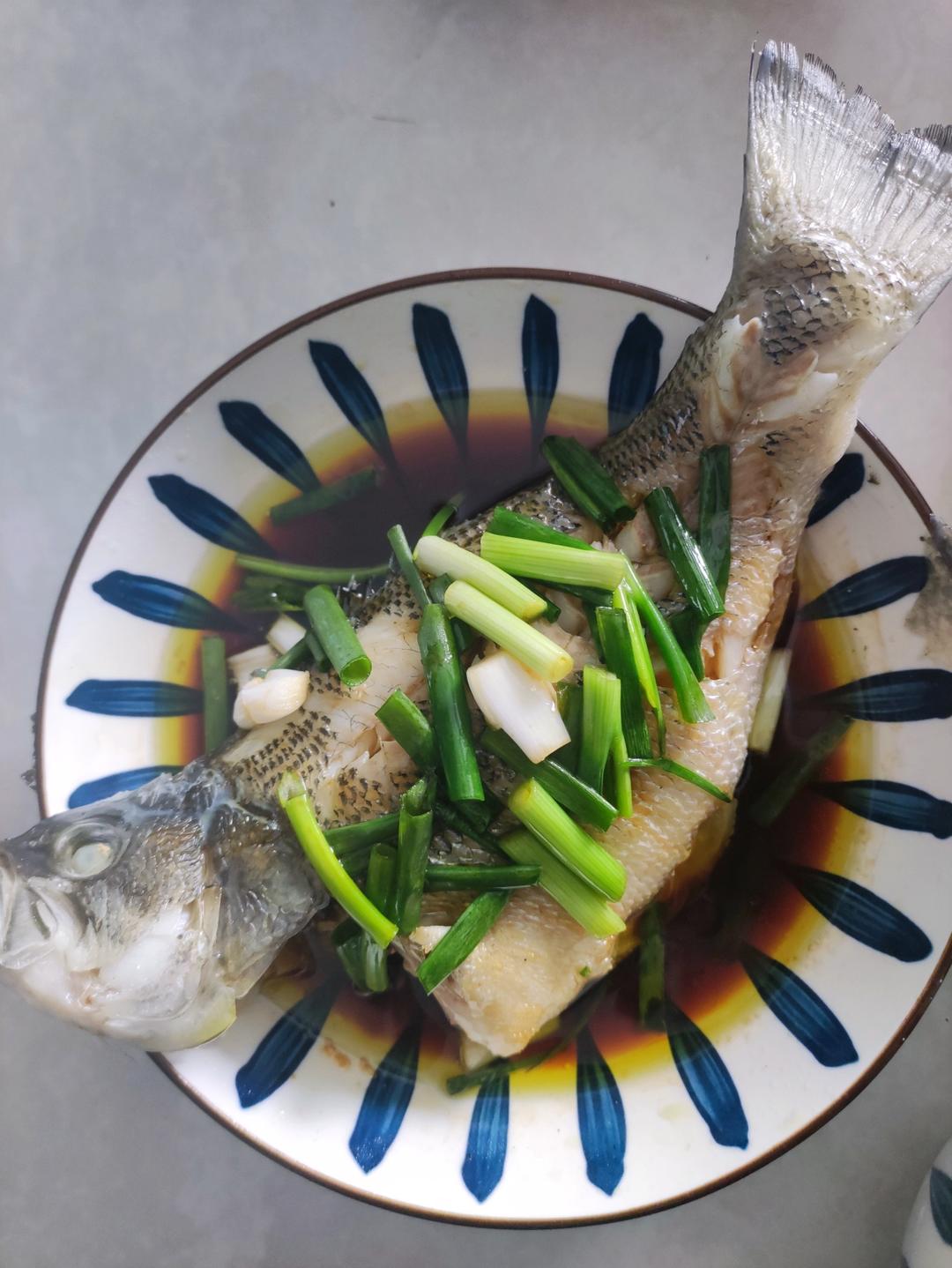 清蒸鲈鱼