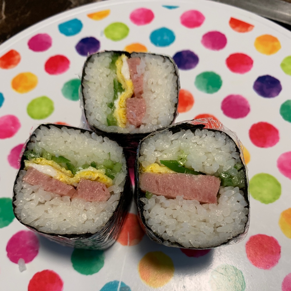 寿司（用U型饼干模具、自制纸盒模具做简单饭团）！