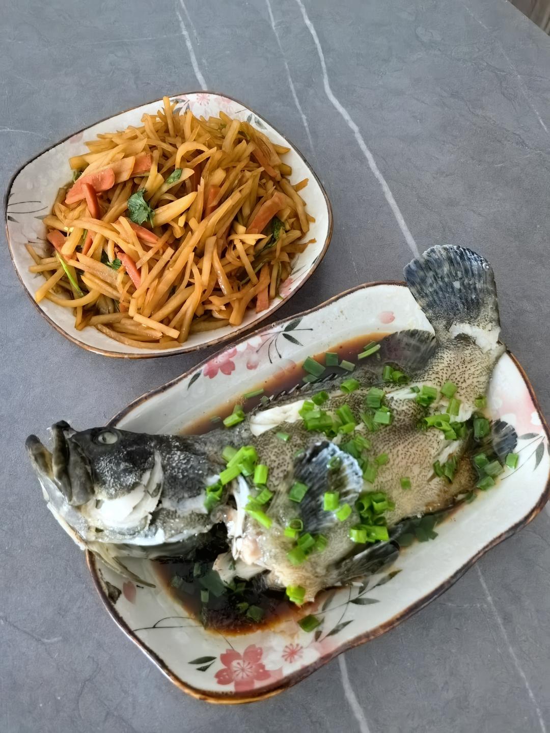 酸辣土豆丝的家常做法 超级下饭