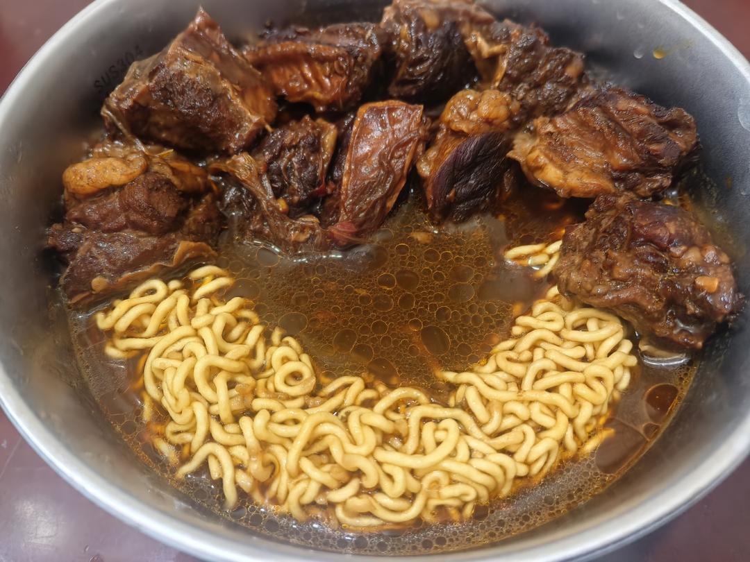 红烧牛肋条