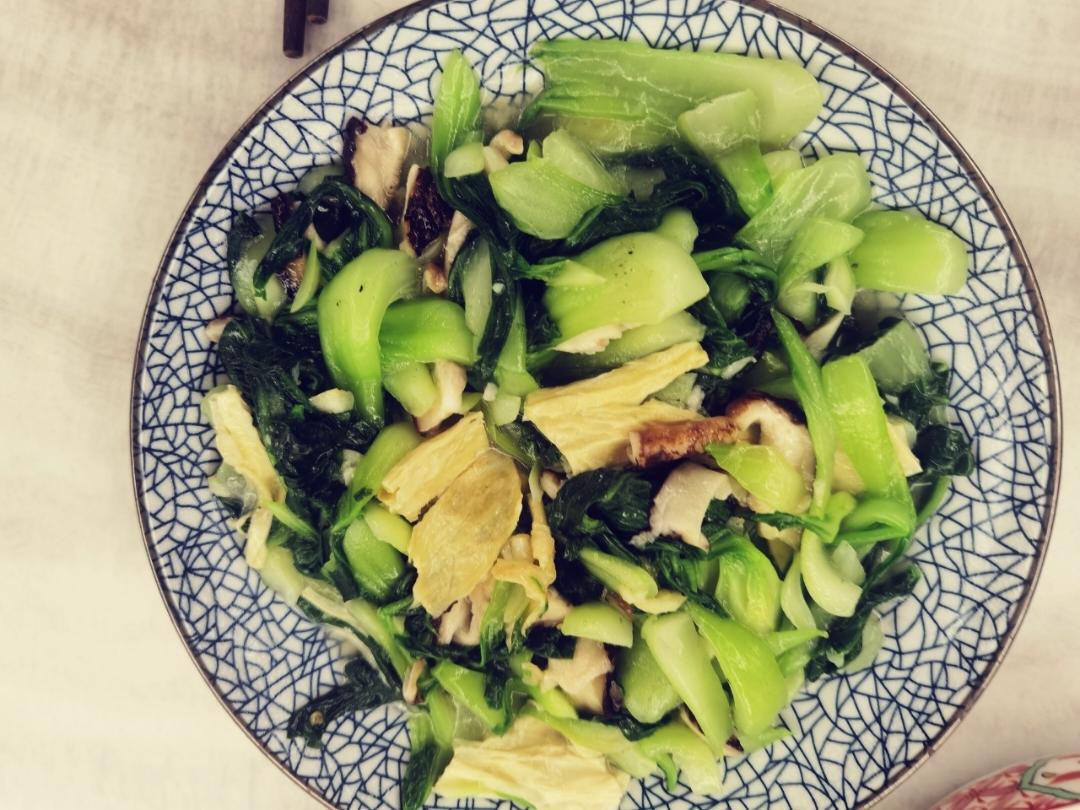 上海青炒香菇