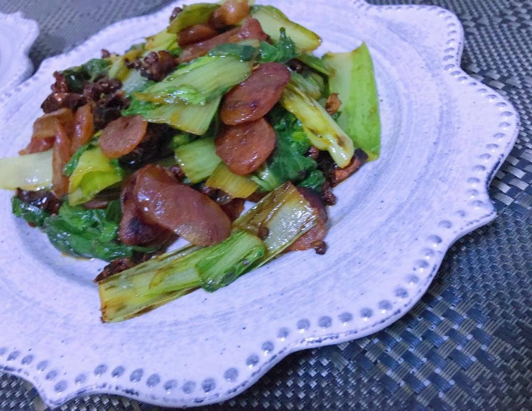 香肠炒小白菜